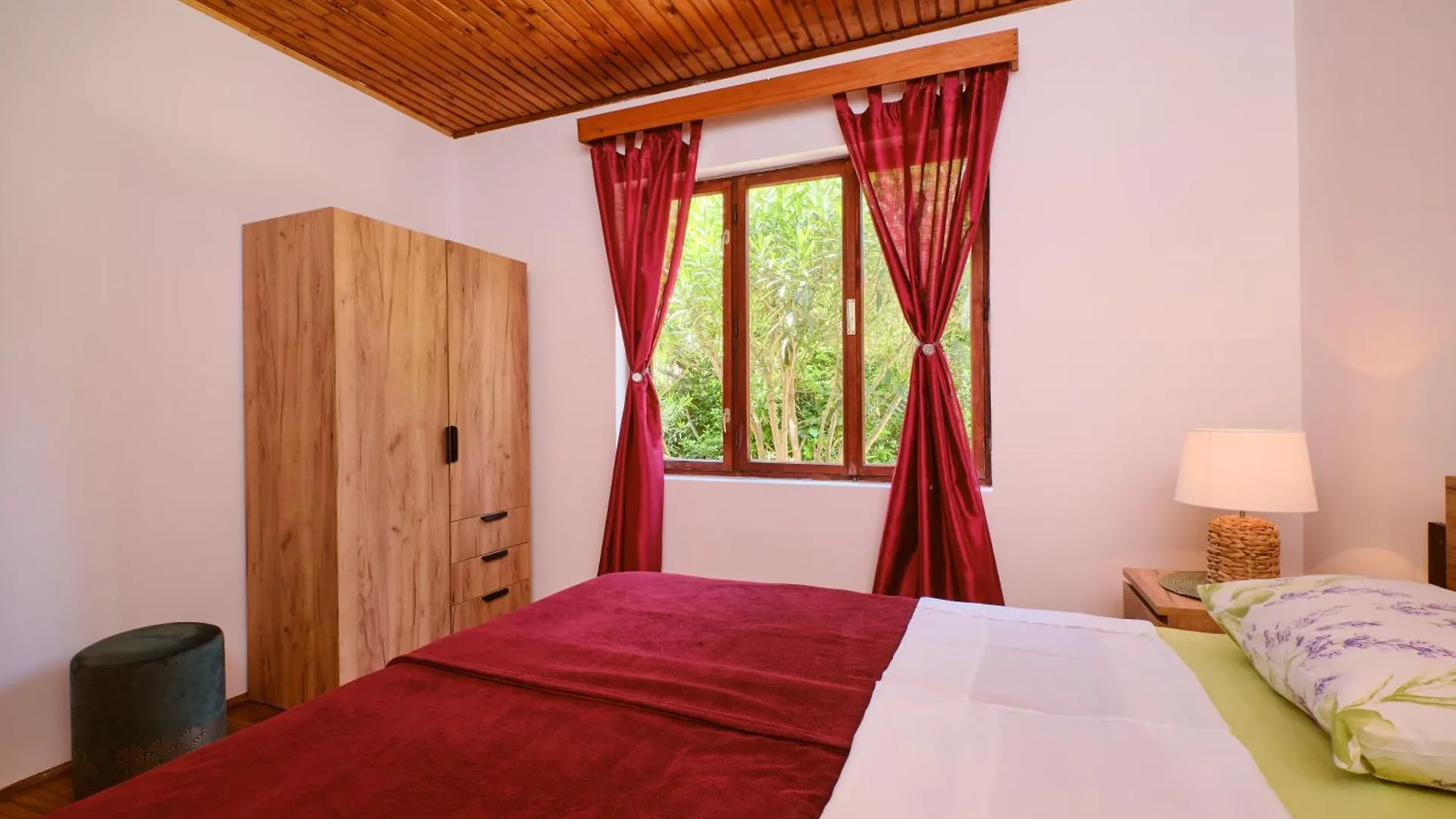 Rustic Holiday Home - Artatore Mali Lošinj Hırvatistan