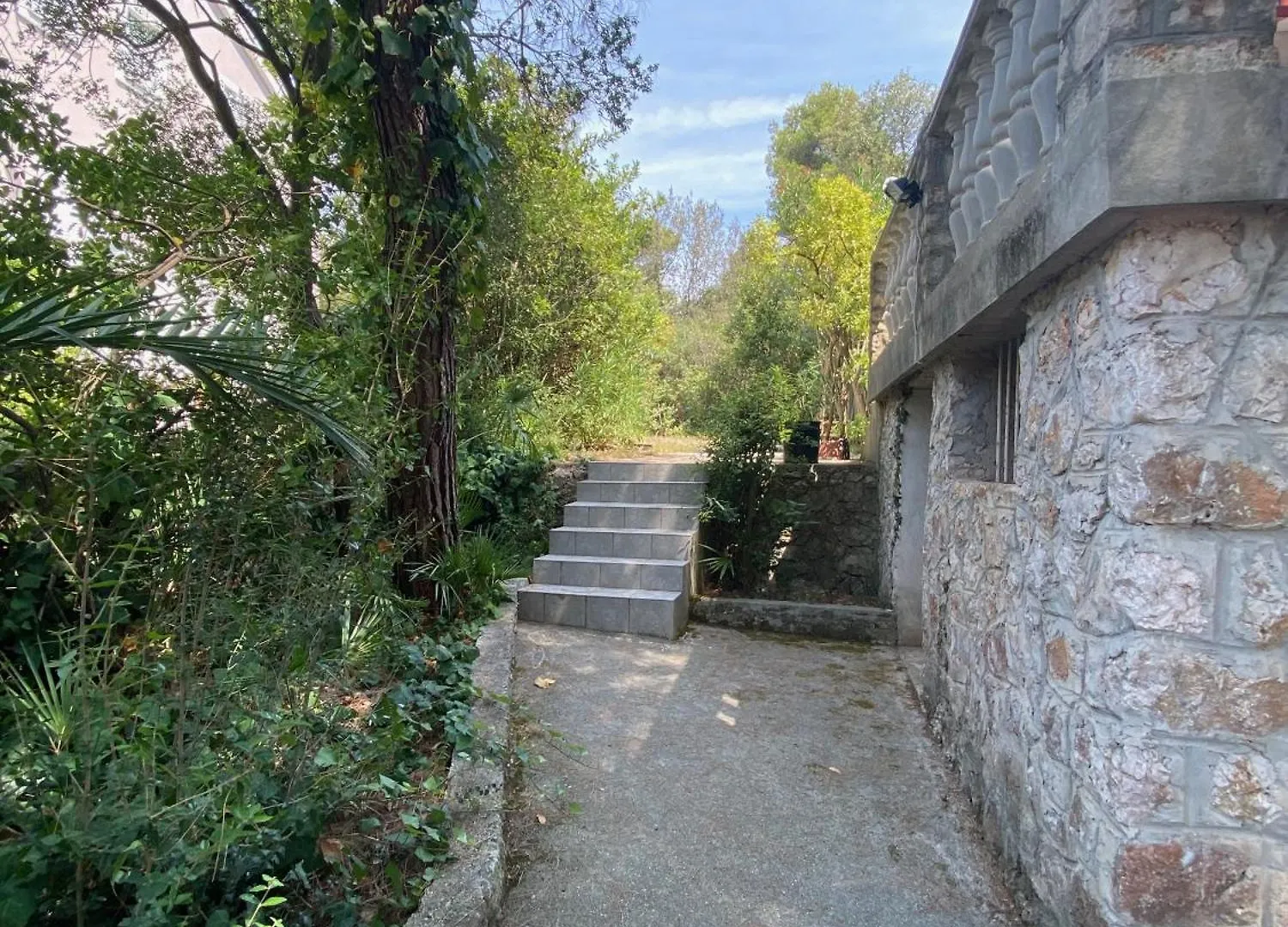 Rustic Holiday Home - Artatore Mali Lošinj