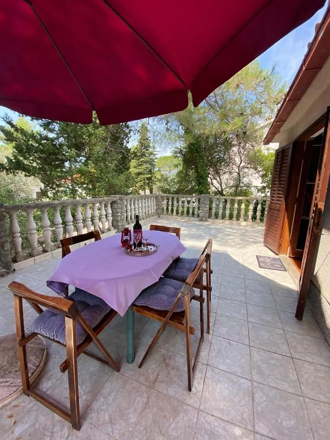 Rustic Holiday Home - Artatore Mali Losinj