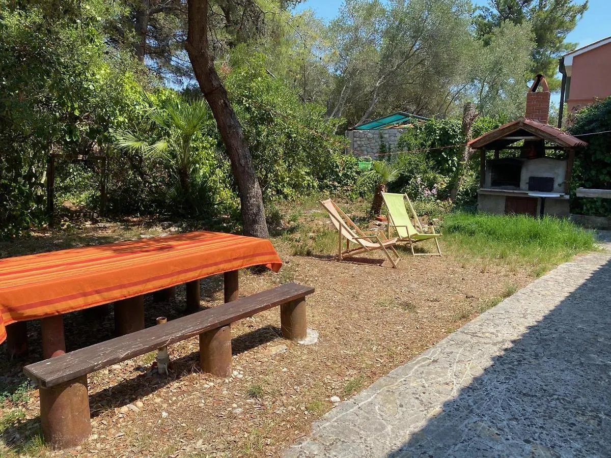 Rustic Holiday Home - Artatore Mali Lošinj
