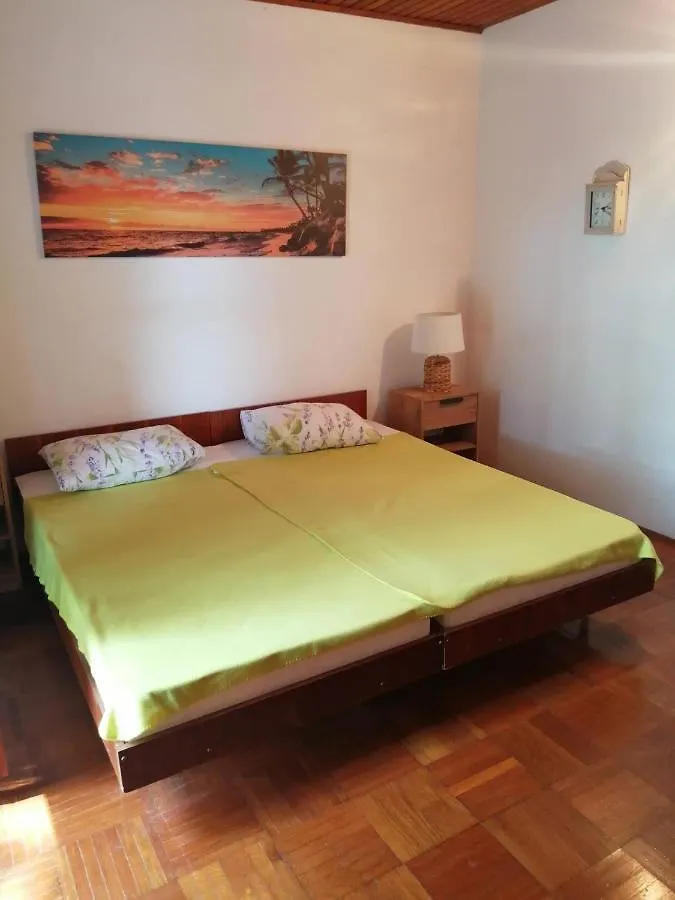 Rustic Holiday Home - Artatore Mali Lošinj